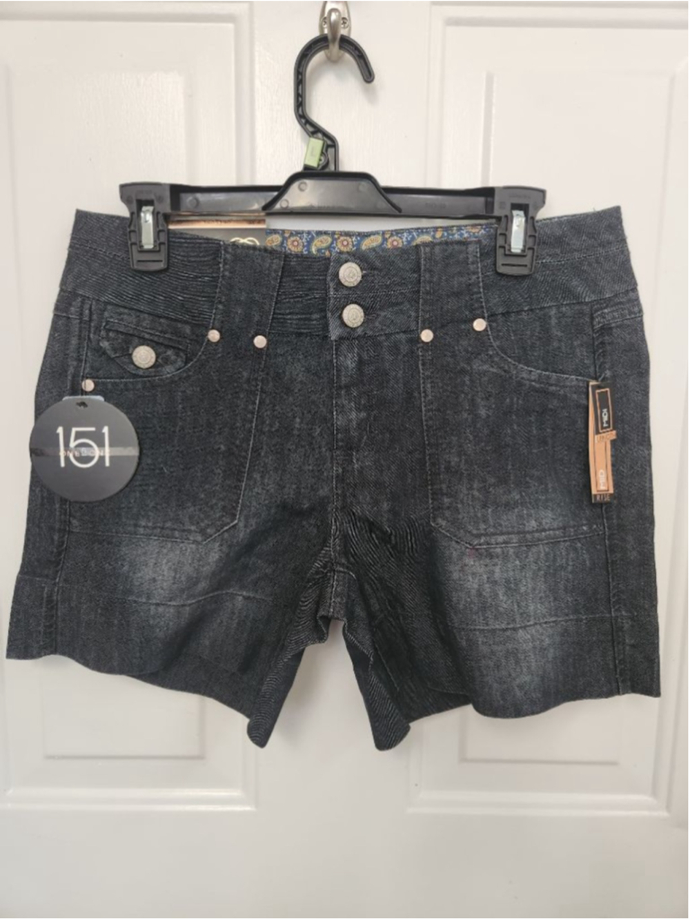 ONE5ONE Black Jean Shorts Size 4